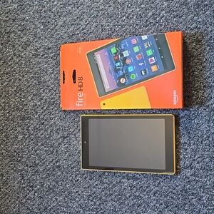 Canary Yellow Kindle Fire HD 8 (8th Generation)